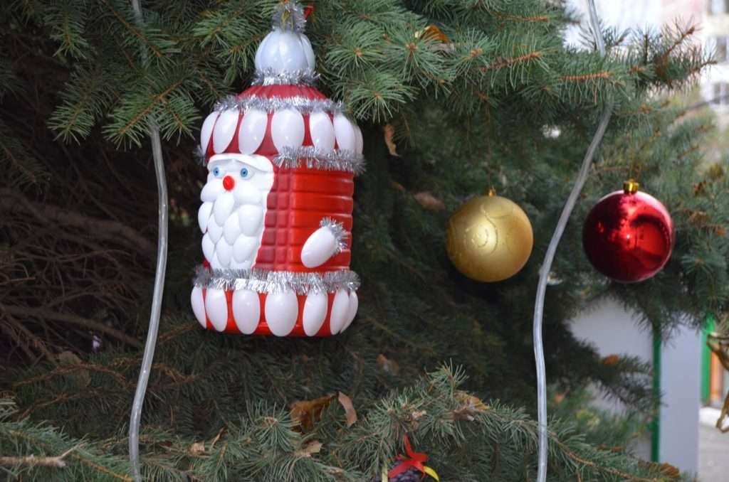 jouet de noël pour le concours d'arbres de rue