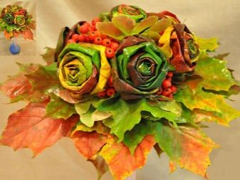 Roses en feuille d'érable à faire soi-même étape par étape avec une photo pour les débutants